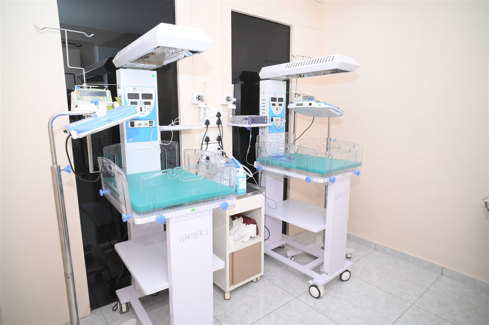 NICU equipment at InfoCare Clinic